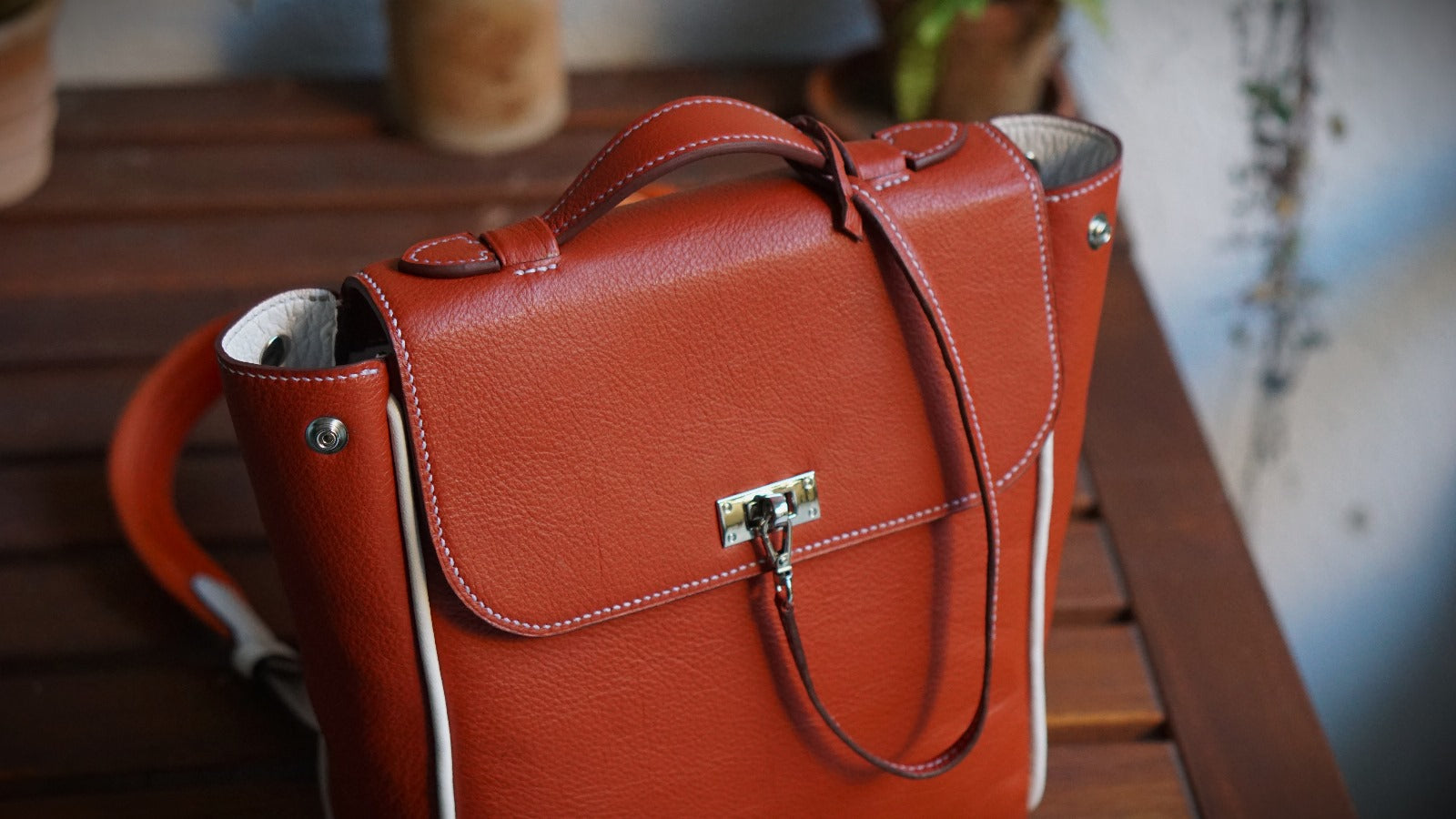 Mochila de piel mujer, mochila de cuero elegante, mochila urbana mujer, bolso mochila de piel, mochila de vestir femenina, mochila para portátil pequeña, mochilas de cuero legítimo.