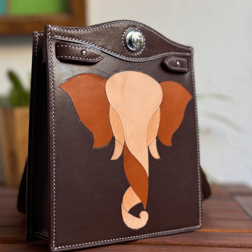 bolso elefante de cuero hecho a mano