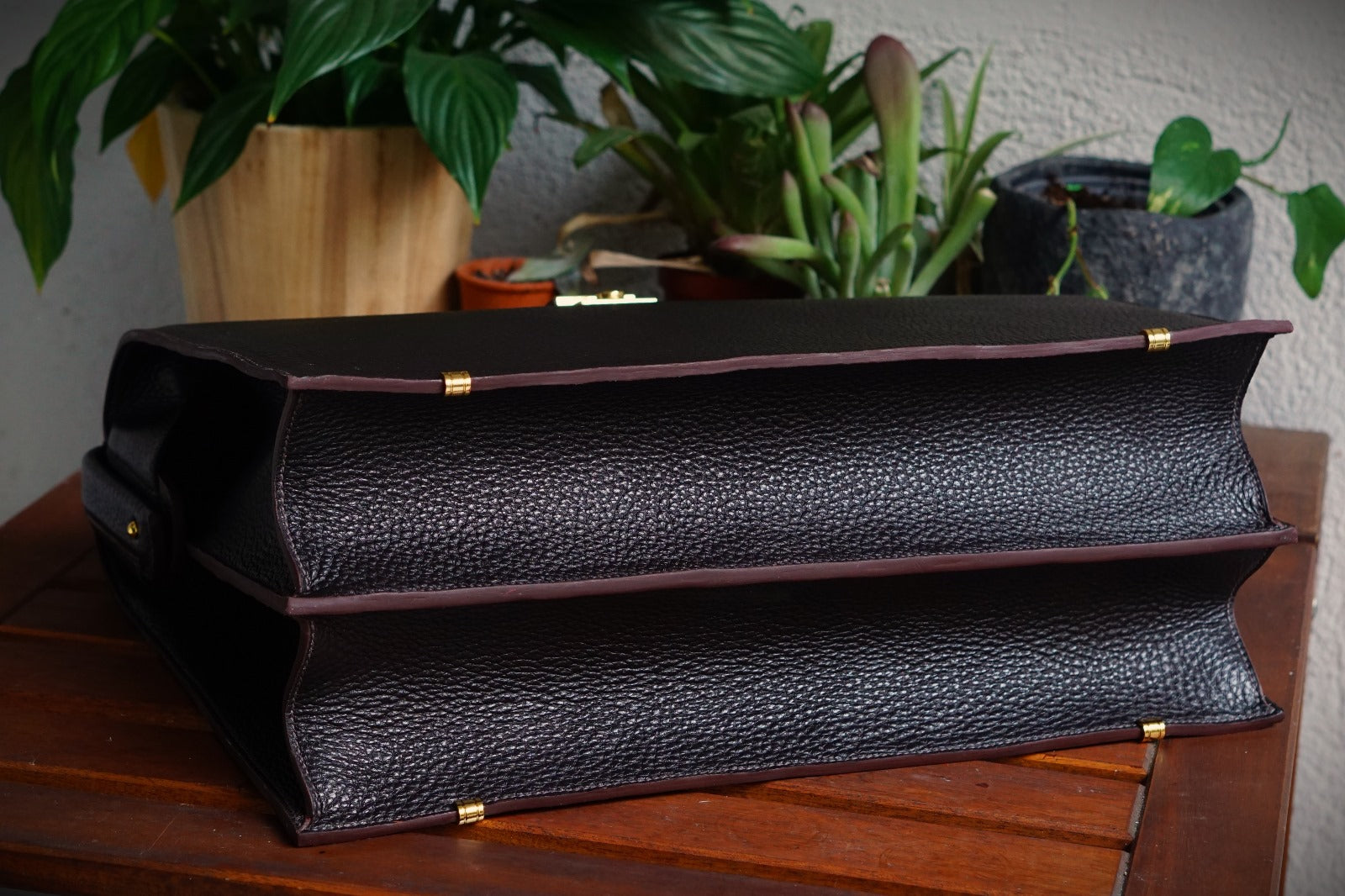 Maletín médico de cuero, bolso médico de piel, maletín de doctor tradicional, bolso sanitario artesanal, bolsa de médico vintage, maletín de piel marrón, portafolios médico bandolera.