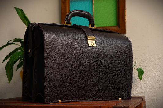Maletín médico de cuero, bolso médico de piel, maletín de doctor tradicional, bolso sanitario artesanal, bolsa de médico vintage, maletín de piel marrón, portafolios médico bandolera.